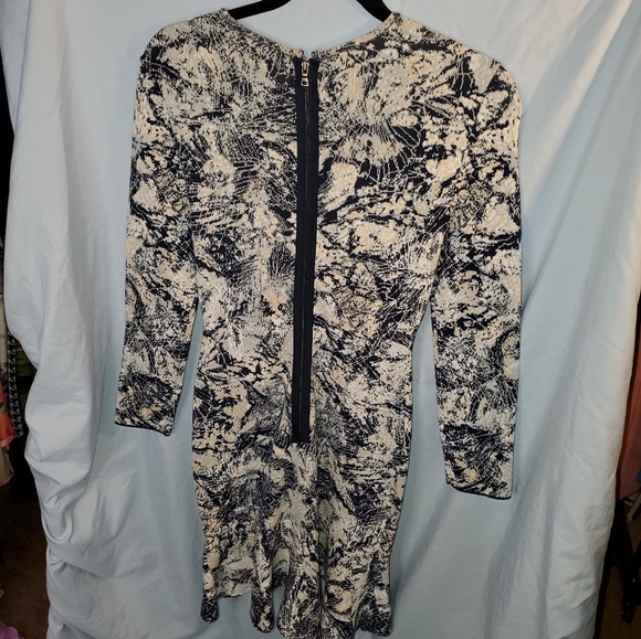 BCBGMAXAZRIA Leilani Peplum Jacquard mini dress Size XS - Picture 7 of 9